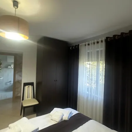 Central Apartments * Τίρανα